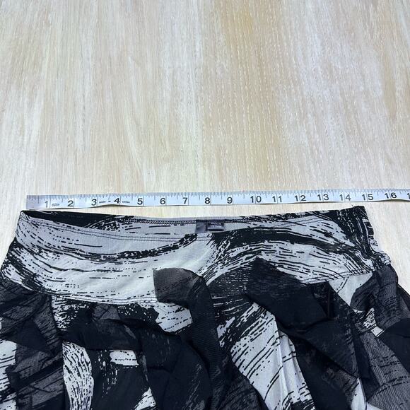 Ethyl Black Ivory Mesh Ruffle Abstract Monochrome Swirl Graphic Pattern Skirt 6 - Picture 11 of 12